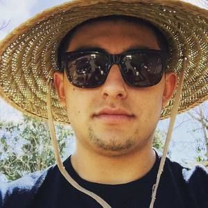 Meet your Posher, Leonel